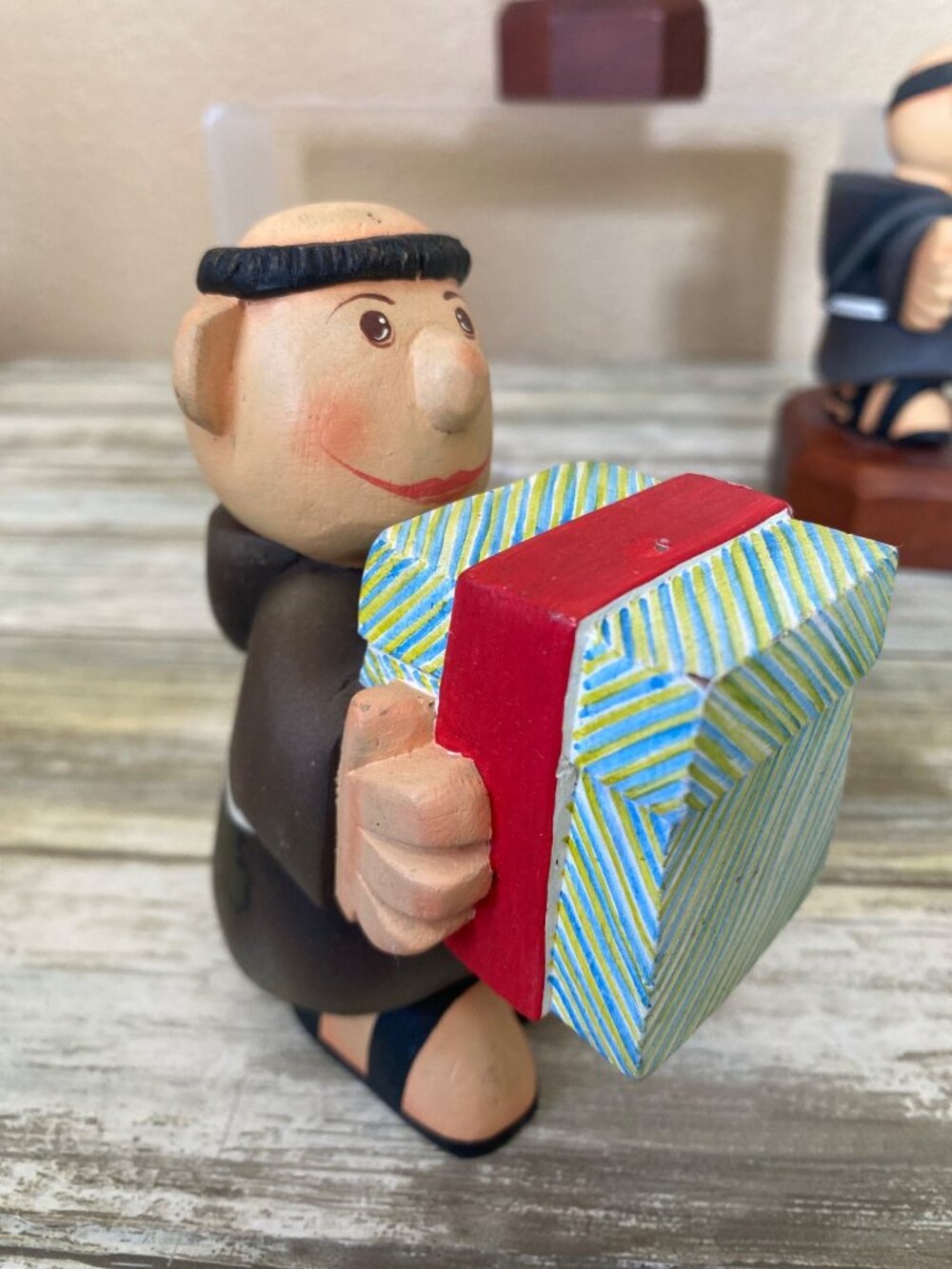 Vintage Franciscan Missions Monk Wood Figurines Set of 4 Christmas 4” - Picture 7 of 15